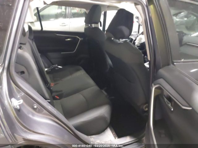 2T3P1RFV3MW238302 Toyota Rav4 Xle