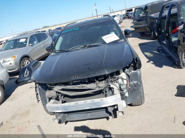 3C4NJCBB6JT407411 Jeep Compass Altitude Fwd