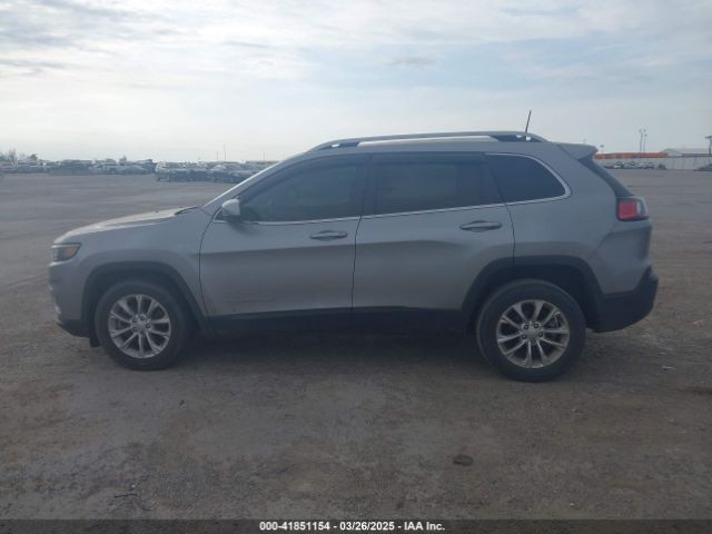 1C4PJLCB8KD366438 Jeep Cherokee Latitude Fwd