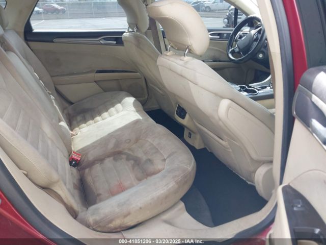 1FA6P0H75F5105044 Ford FUSION SE