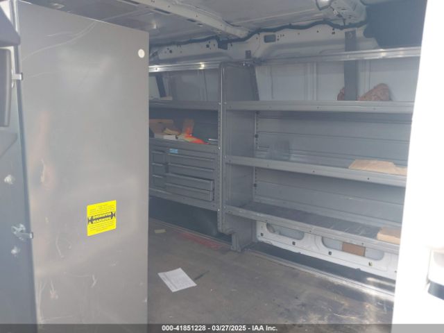 1FTYE1YM1KKA96827 Ford Transit-150