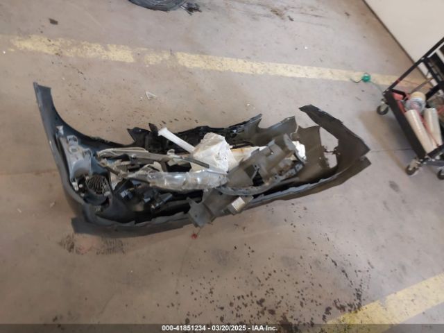 JTDKDTB3XF1106075 Toyota Prius C Four