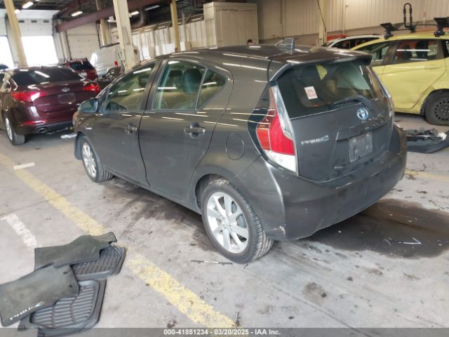 JTDKDTB3XF1106075 Toyota Prius C Four