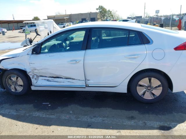 KMHC75LC1NU268983 Hyundai Ioniq Hybrid Se
