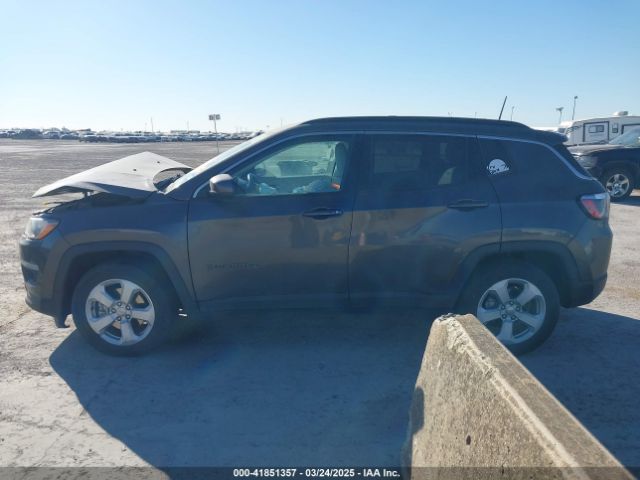 3C4NJCBB1MT505864 Jeep Compass Latitude Fwd