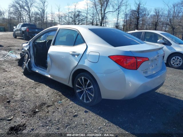2T1BURHE7JC055652 Toyota COROLLA SE
