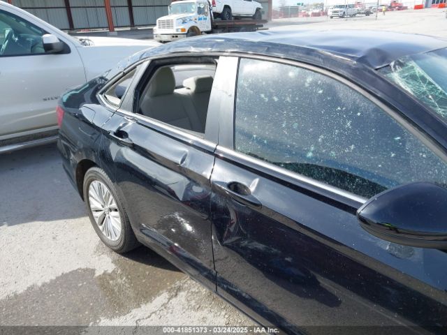 3VWN57BUXLM021503 Volkswagen Jetta 1.4t R-line/1.4t S