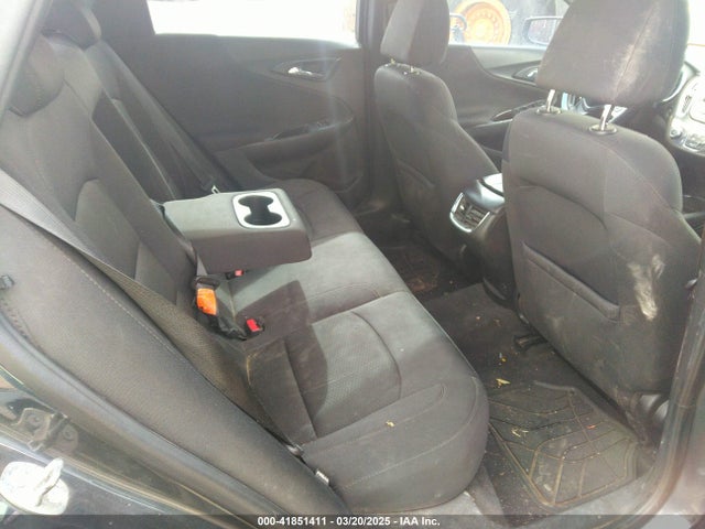 1G1ZE5ST2HF131333 Chevrolet MALIBU 1LT