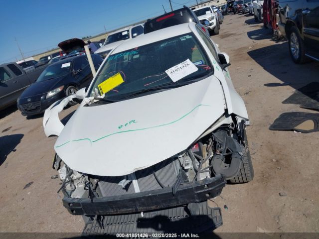 5YFBURHE1GP474086 Toyota Corolla Le Plus
