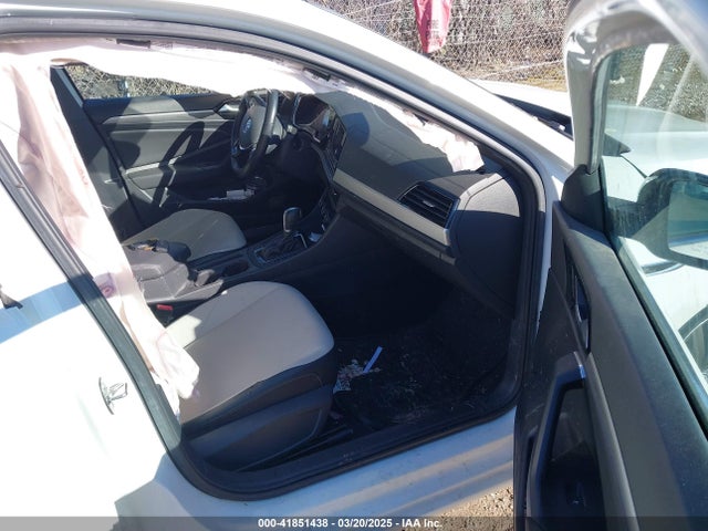 3VWC57BU6KM107820 Volkswagen Jetta 1.4t R-line/1.4t S/1.4t Se