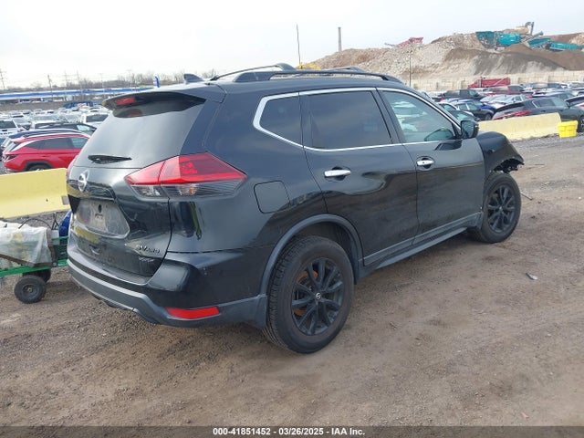 5N1AT2MV4JC742605 Nissan ROGUE SV