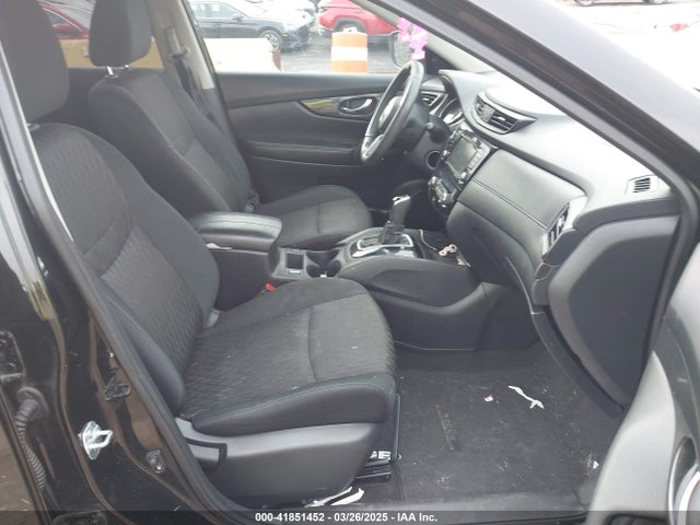 5N1AT2MV4JC742605 Nissan ROGUE SV
