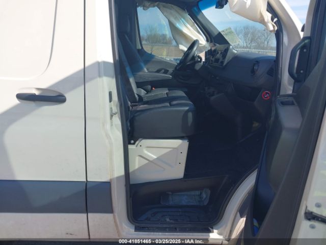 W1Y40CHY0MT077030 Mercedes-Benz Sprinter 2500 High Roof I4