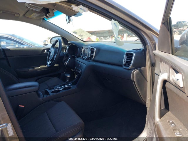 KNDPM3AC4H7156977 KIA Sportage Lx