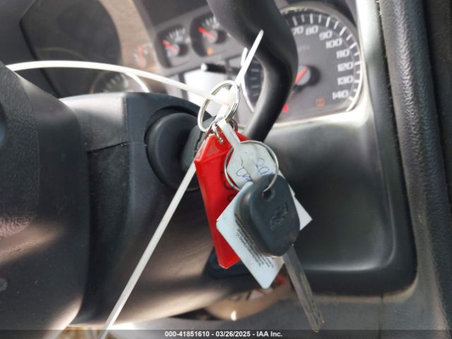 1GB2KUEG2JZ233878 Chevrolet Silverado 2500hd Wt