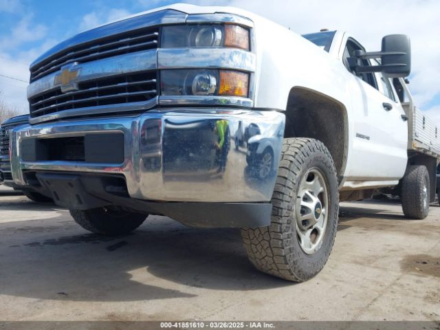 1GB2KUEG2JZ233878 Chevrolet Silverado 2500hd Wt