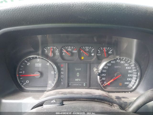 1GB2KUEG2JZ233878 Chevrolet Silverado 2500hd Wt