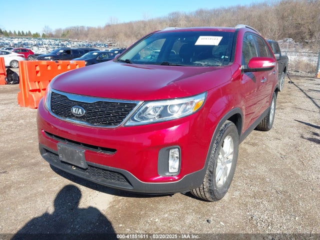 5XYKT3A61EG495427 KIA SORENTO LX