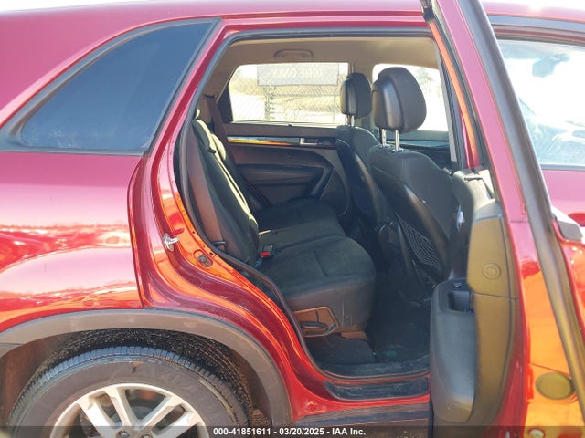 5XYKT3A61EG495427 KIA SORENTO LX
