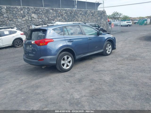 2T3WFREV0EW076144 Toyota Rav4 Xle