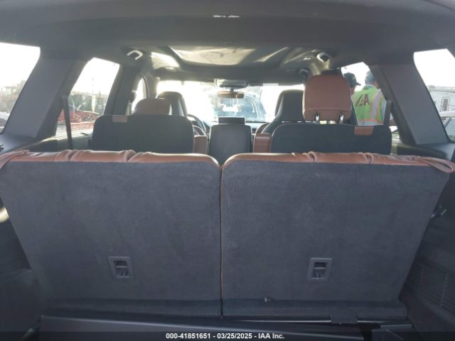 5LM5J7XC8LGL36060 Lincoln Aviator