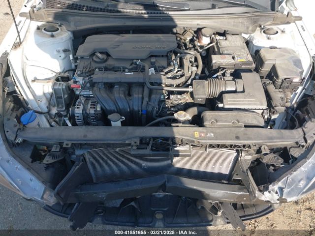 5NPLL4AG7NH076610 Hyundai ELANTRA SE