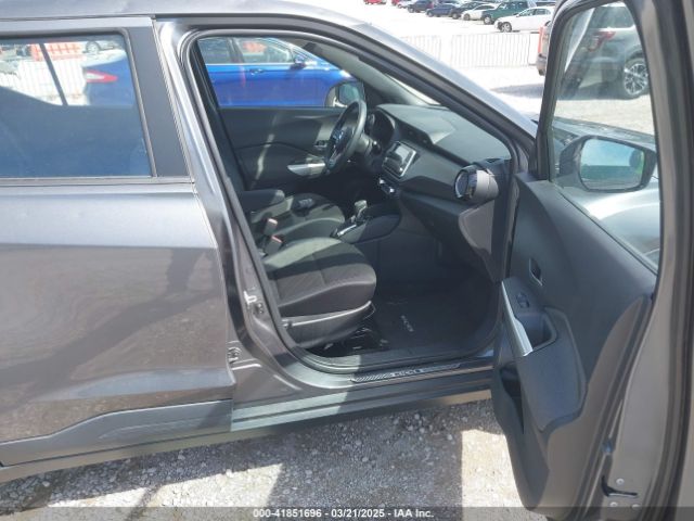 3N1CP5CU9KL566347 Nissan KICKS SV