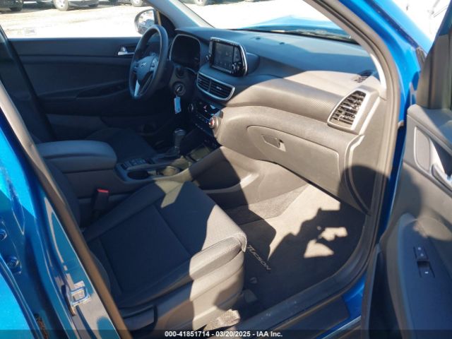 KM8J23A42LU135653 Hyundai TUCSON SE