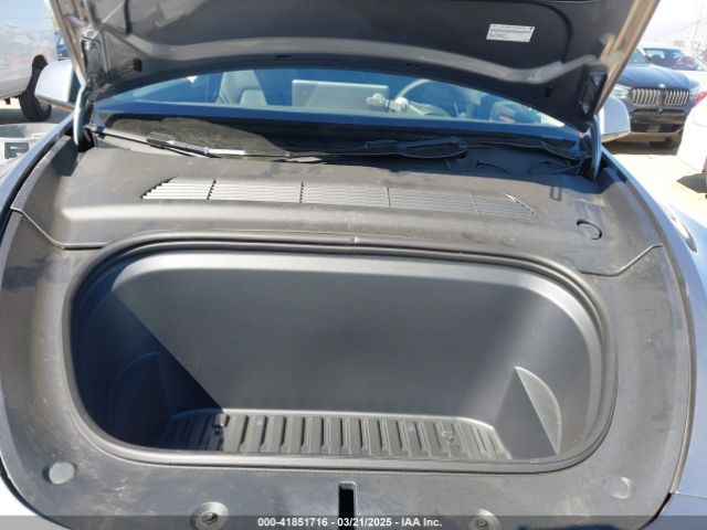 7SAYGDEEXSF240903 Tesla Model Y Long Range Dual Motor All-wheel Drive