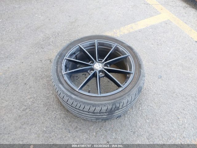 3VW9T7BU4RM000940 Volkswagen Jetta Gli 40th Anniversary Edition