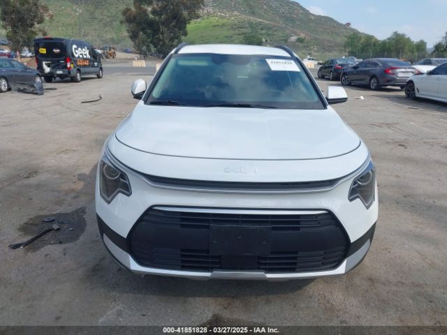 KNDCR3LE7S5219121 KIA NIRO EX