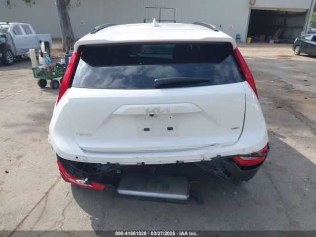 KNDCR3LE7S5219121 KIA NIRO EX