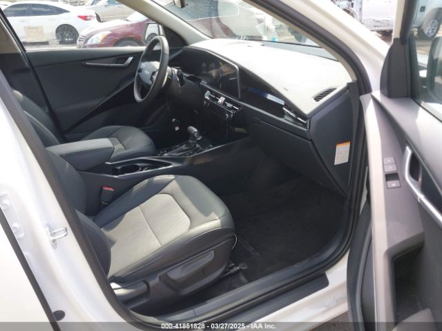 KNDCR3LE7S5219121 KIA NIRO EX