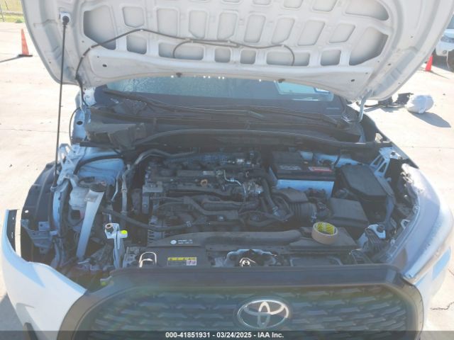 7MUCAAAG1NV011563 Toyota Corolla Cross Le