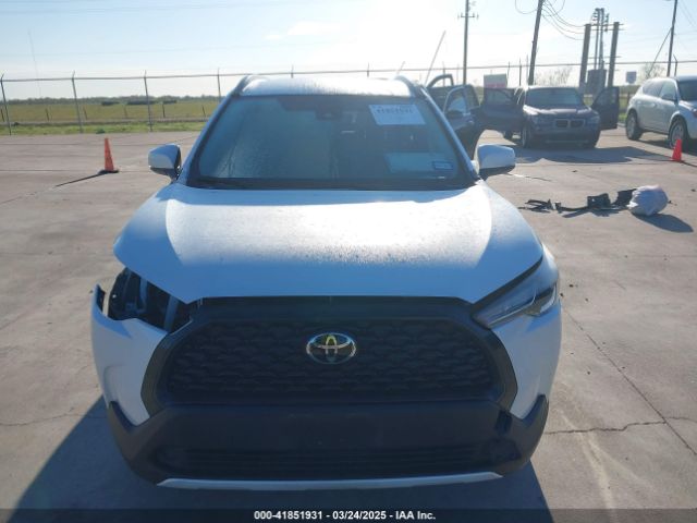7MUCAAAG1NV011563 Toyota Corolla Cross Le