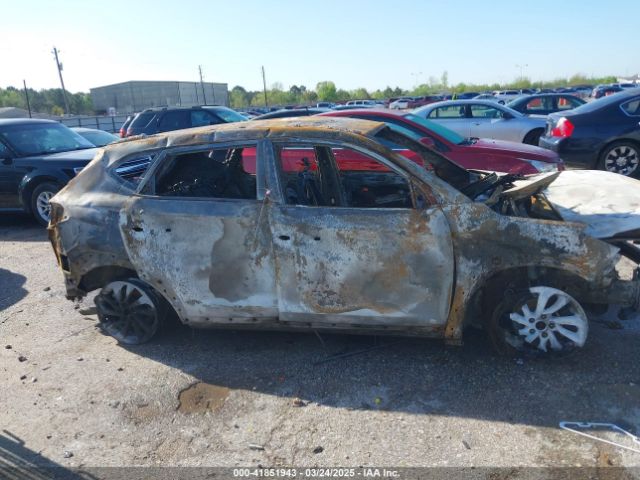 KM8J33A46JU685139 Hyundai TUCSON SEL