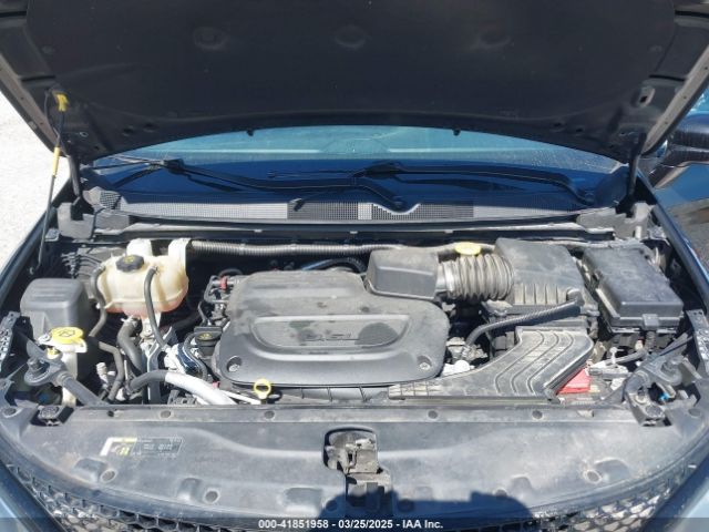 2C4RC1BG6KR532019 Chrysler Pacifica Touring L