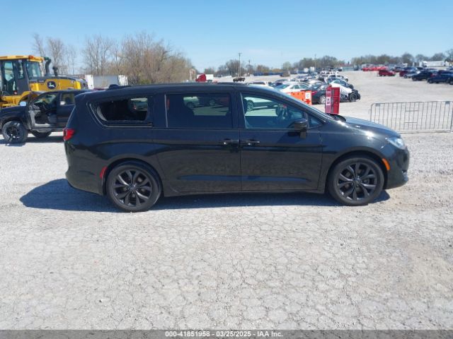 2C4RC1BG6KR532019 Chrysler Pacifica Touring L