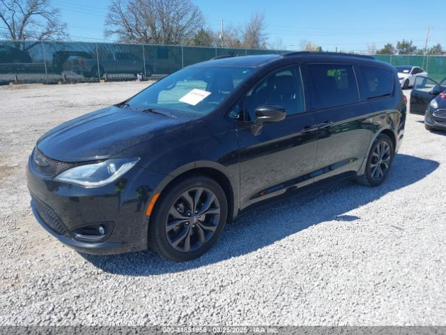 2C4RC1BG6KR532019 Chrysler Pacifica Touring L