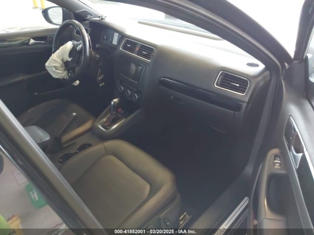 3VW4T7AJ8EM381235 Volkswagen Jetta Gli Autobahn W/nav