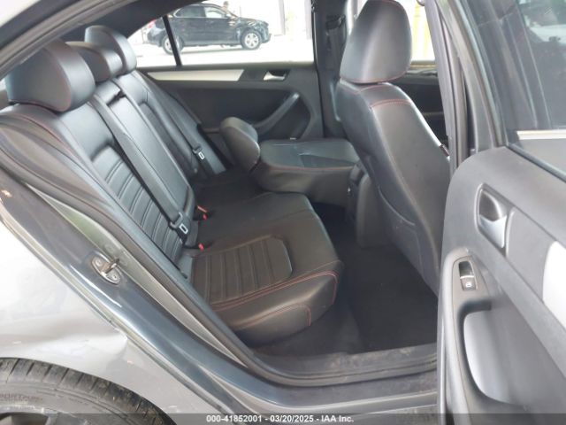 3VW4T7AJ8EM381235 Volkswagen Jetta Gli Autobahn W/nav