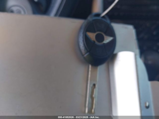 2006 MINI COOPER S WMWRE33596TJ35256 Photo 10