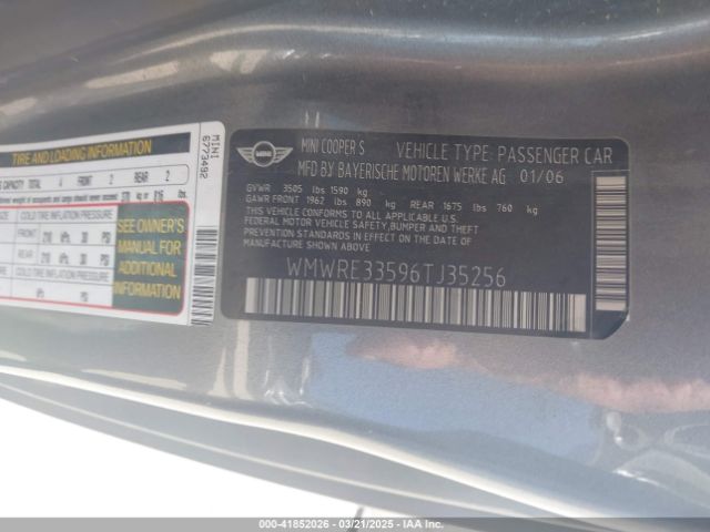 2006 MINI COOPER S WMWRE33596TJ35256 Photo 8