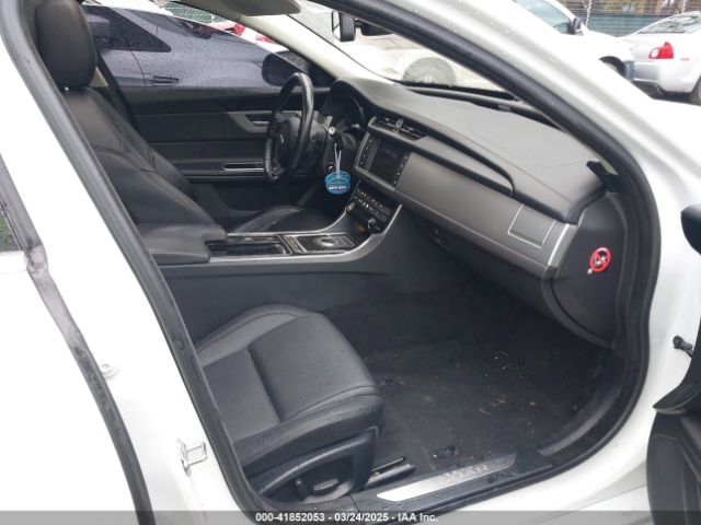 SAJBJ4FX5JCY56459 Jaguar Xf 25t Premium