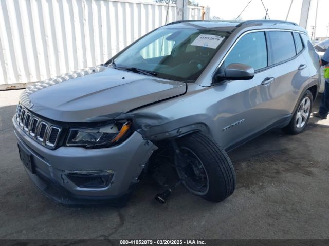 3C4NJCBB7KT833187 Jeep Compass Latitude Fwd