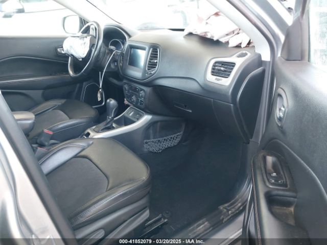 3C4NJCBB7KT833187 Jeep Compass Latitude Fwd