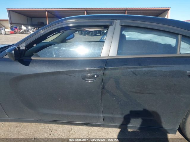 2C3CDXBG9FH771425 Dodge Charger Se