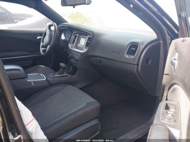 2C3CDXBG9FH771425 Dodge Charger Se