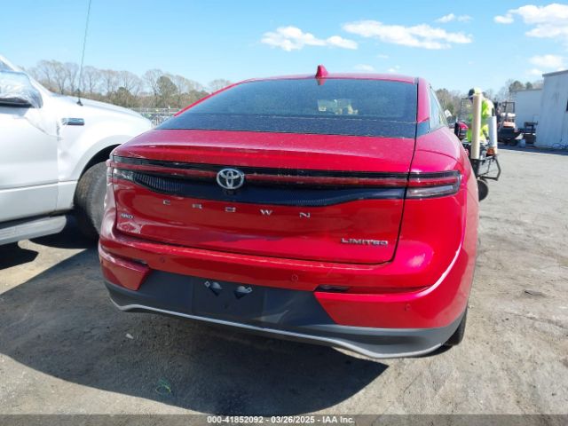 JTDAAAAF0P3014466 Toyota Crown Limited