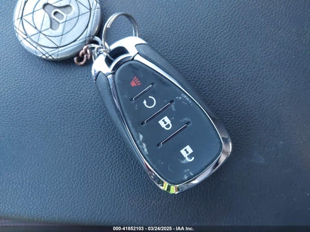 KL77LJE28RC200851 Chevrolet Trax Fwd 2rs